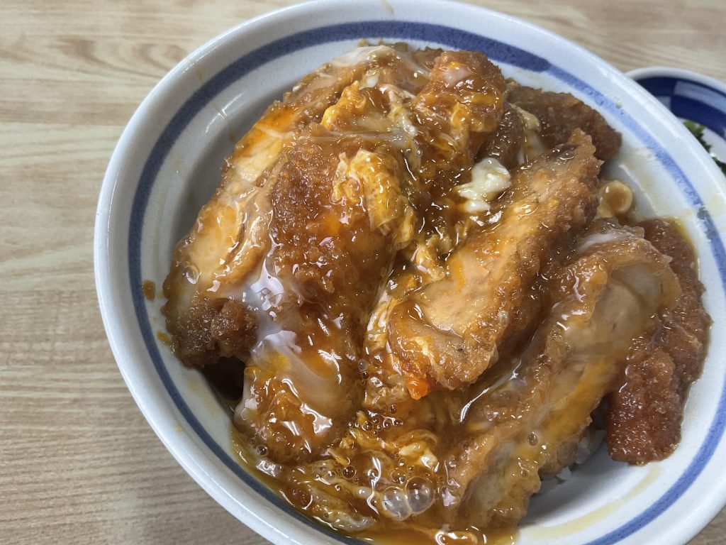 東華　かつどん