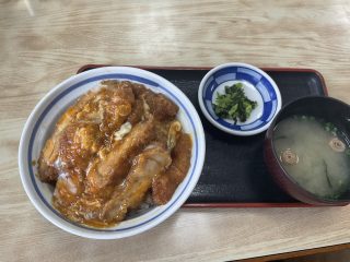 東華　カツ丼